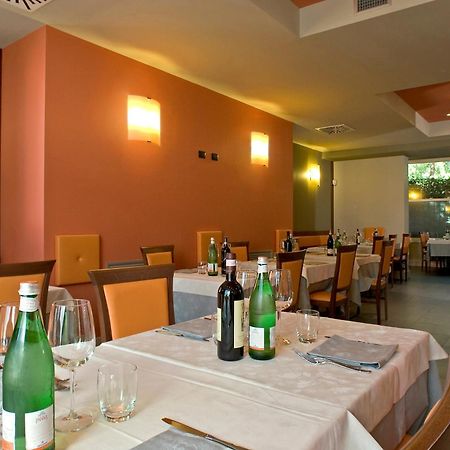 Hotel Mosca Monza Buitenkant foto