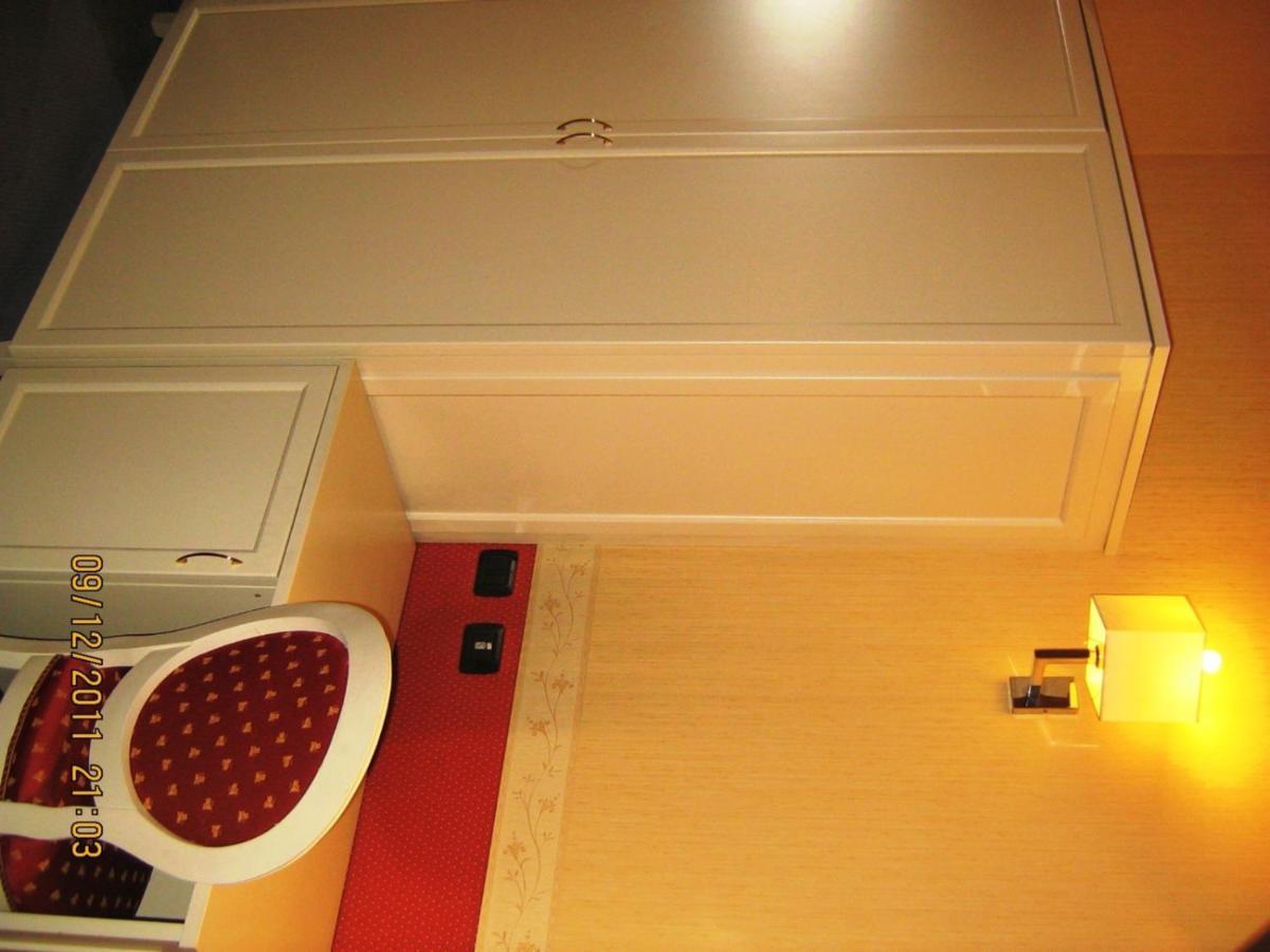 Hotel Mosca Monza Buitenkant foto